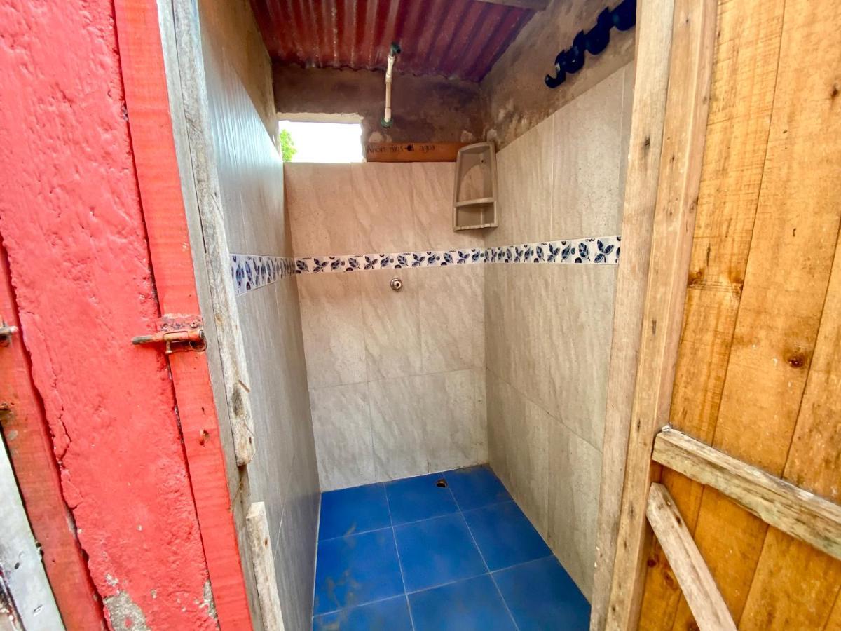 איסלה מוקורה Hostal Paraiso מראה חיצוני תמונה